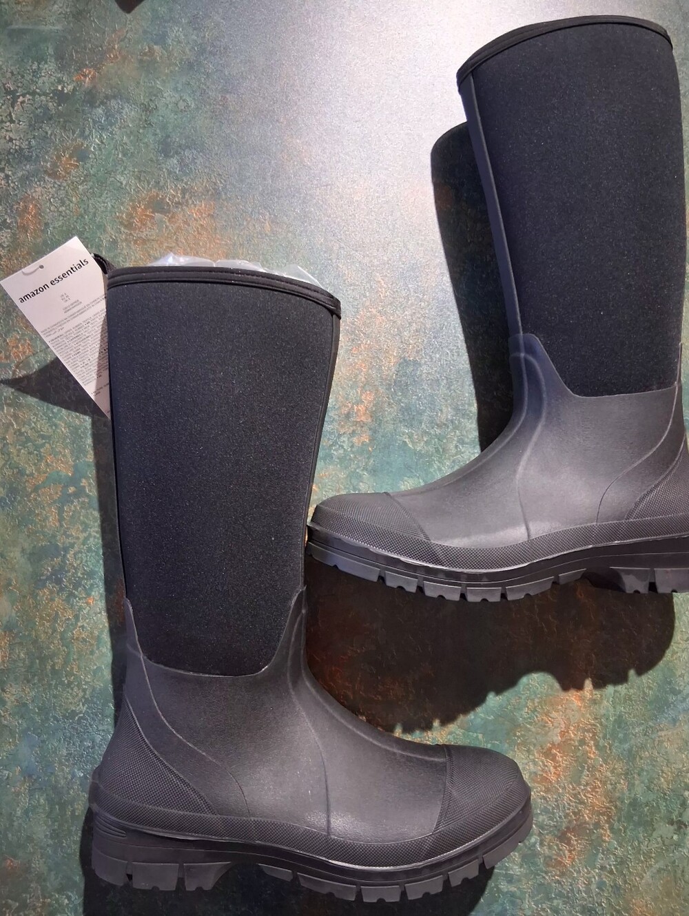 Amazon Essentials Black Tall Rain Boots with Textured Sole